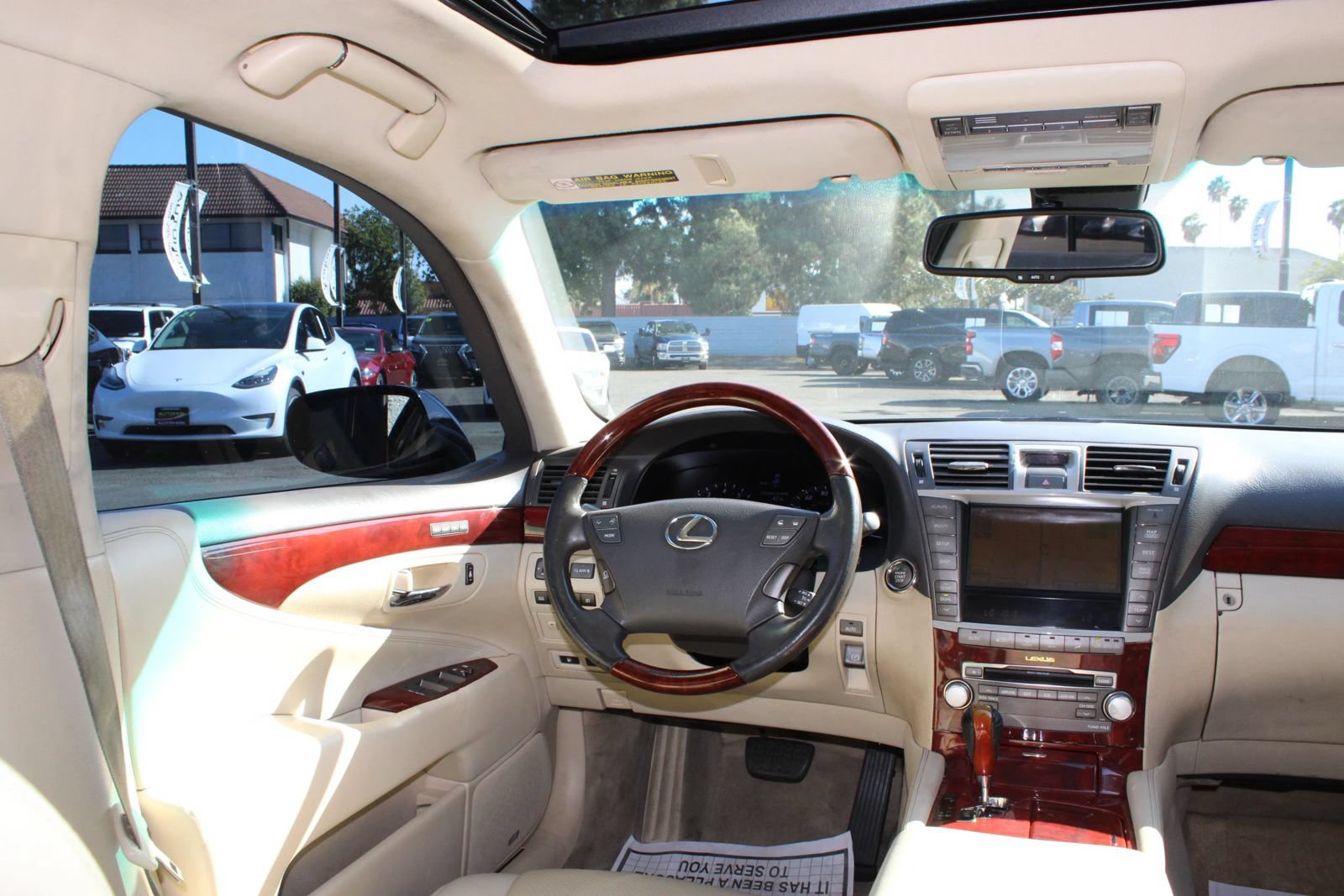 Used 2010 Lexus LS 460 RWD image 24