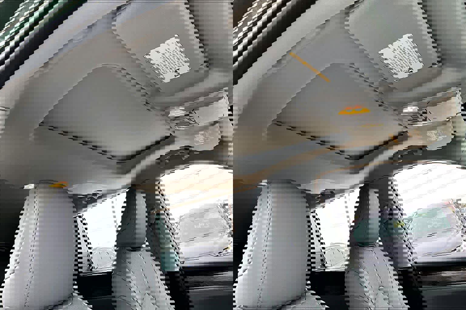 Used 2024 Toyota Highlander Limited image 13