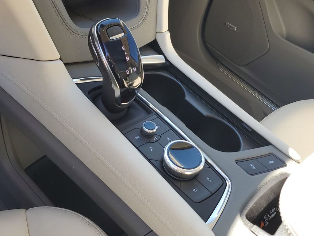 New 2025 Cadillac XT5 Premium Luxury w/ LPO, Floor Liner Package image 16