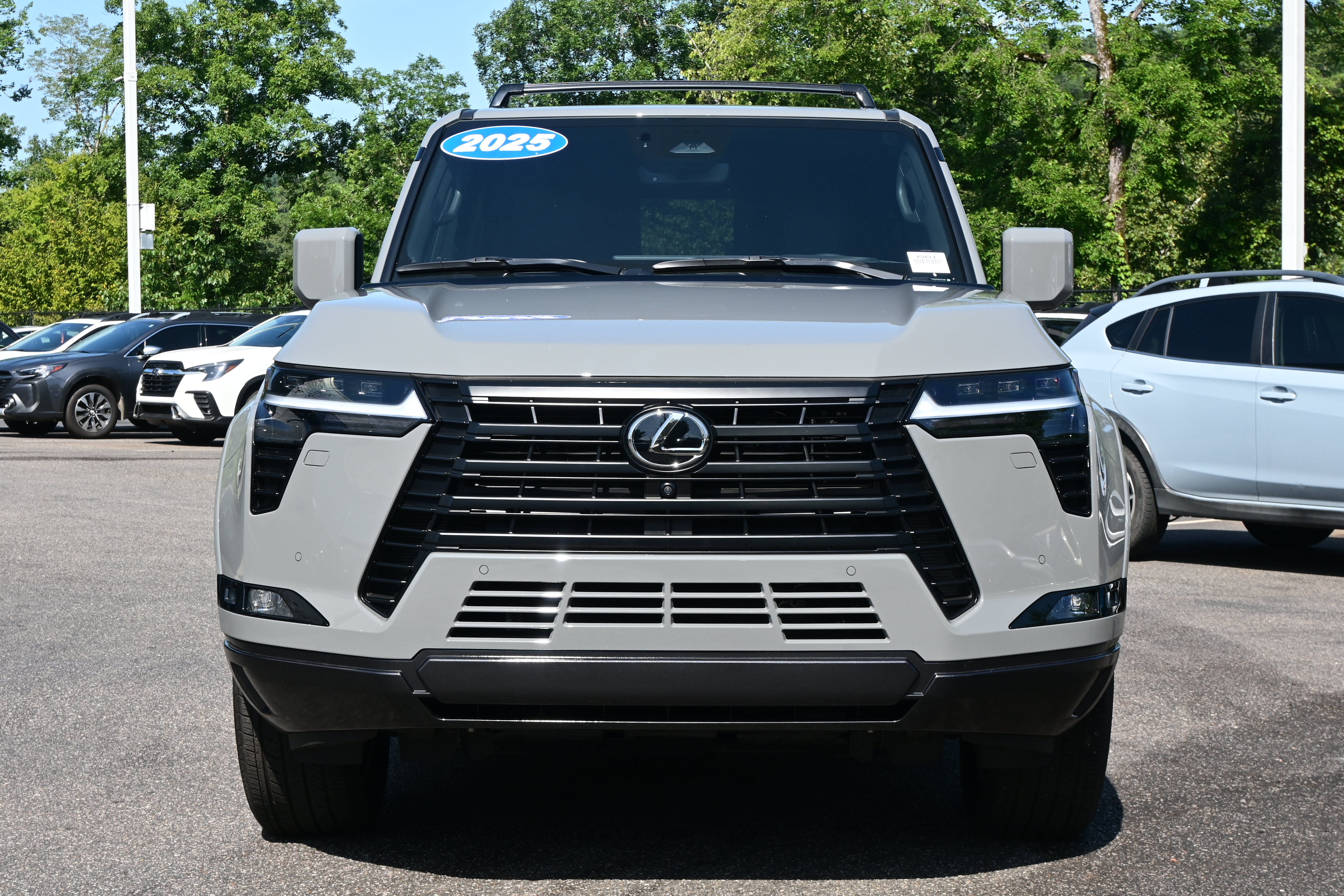 Used 2025 Lexus GX 550 w/ Accessory Package (Z1) AWD/4WD image 3