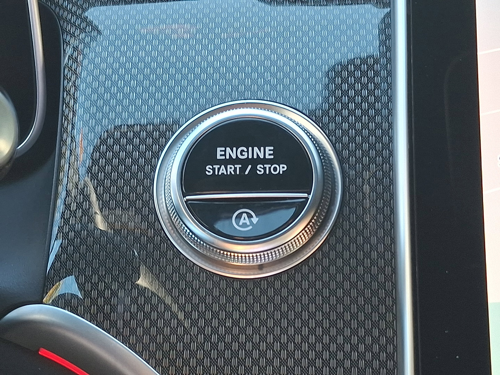 Certified 2025 Mercedes-Benz GLC 300 4MATIC SUV image 24