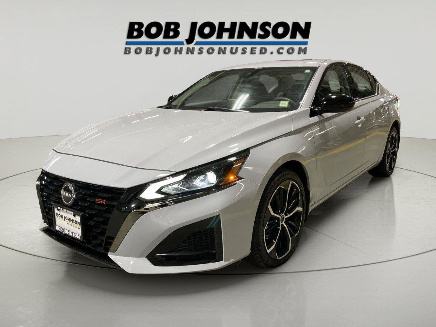 Used 2024 Nissan Altima 2.5 SR w/ SR Premium Package AWD/4WD image 3