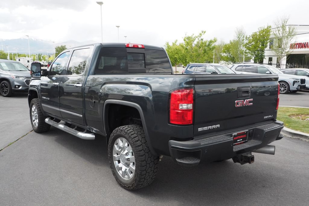 Used 2017 GMC Sierra 2500 Denali w/ Duramax Plus Package AWD/4WD image 7