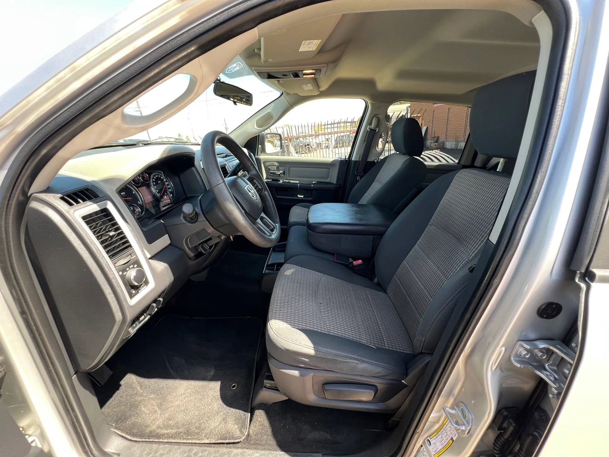 Used 2012 RAM 2500 SLT AWD/4WD image 17