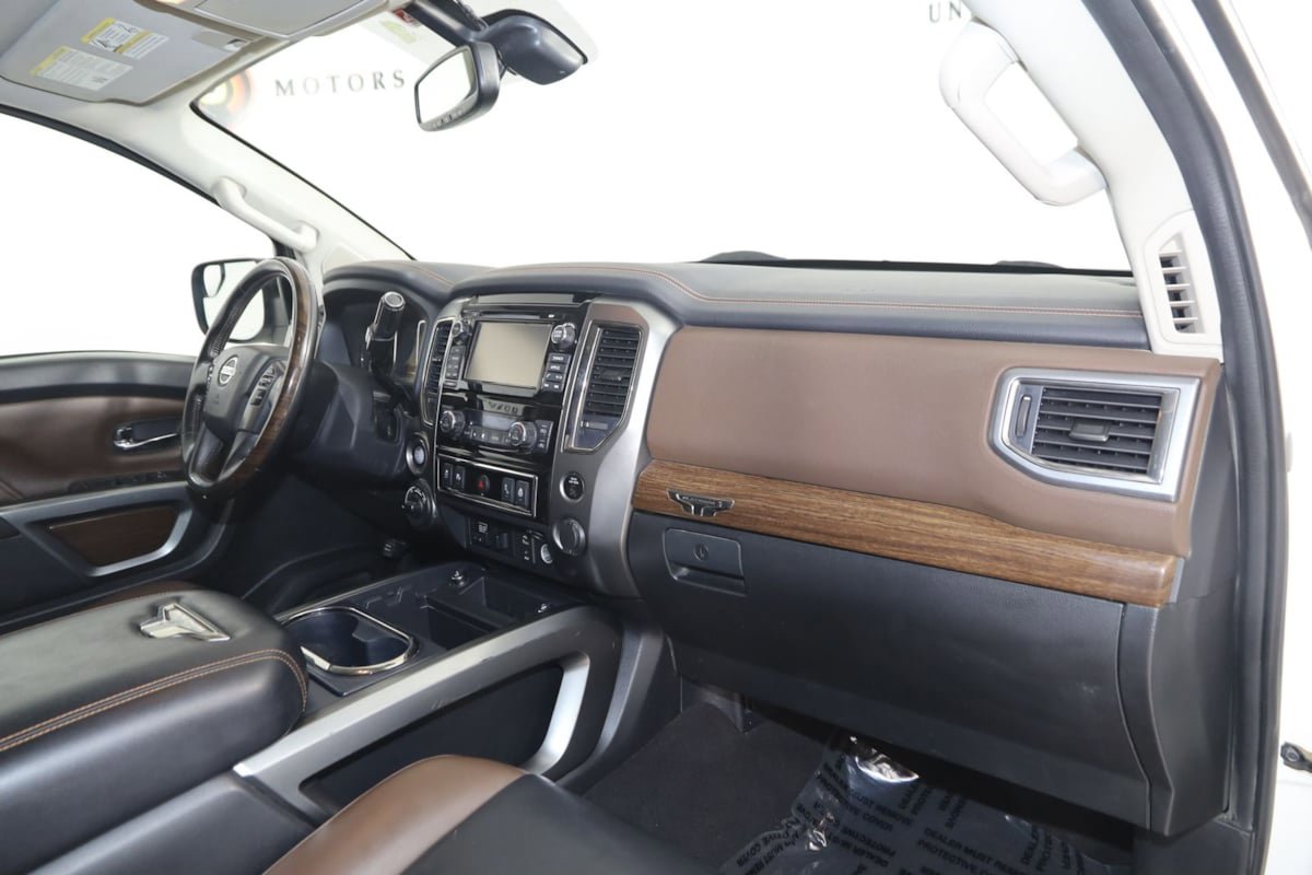 Used 2018 Nissan Titan Platinum Reserve w/ Platinum Utility Package AWD/4WD image 41