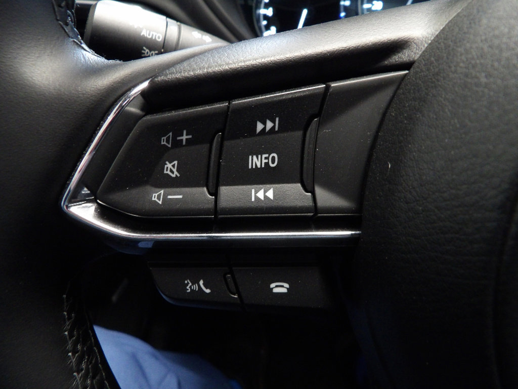 Certified 2025 MAZDA CX-5 Signature image 29