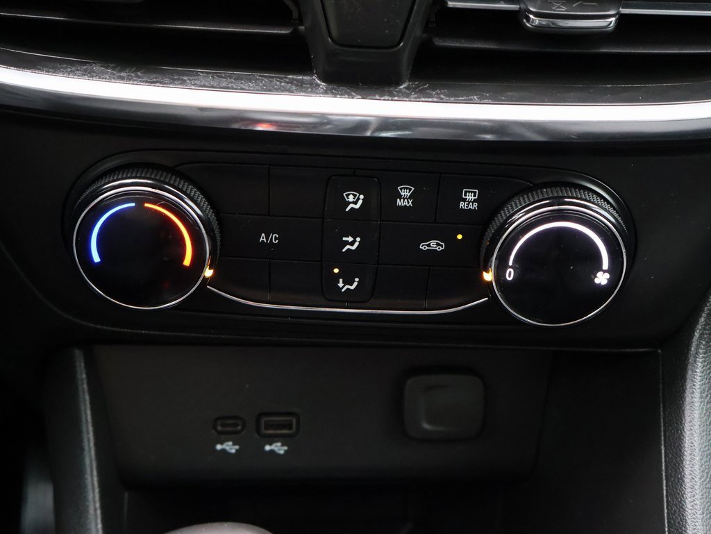 Used 2025 Buick Encore GX Preferred image 24