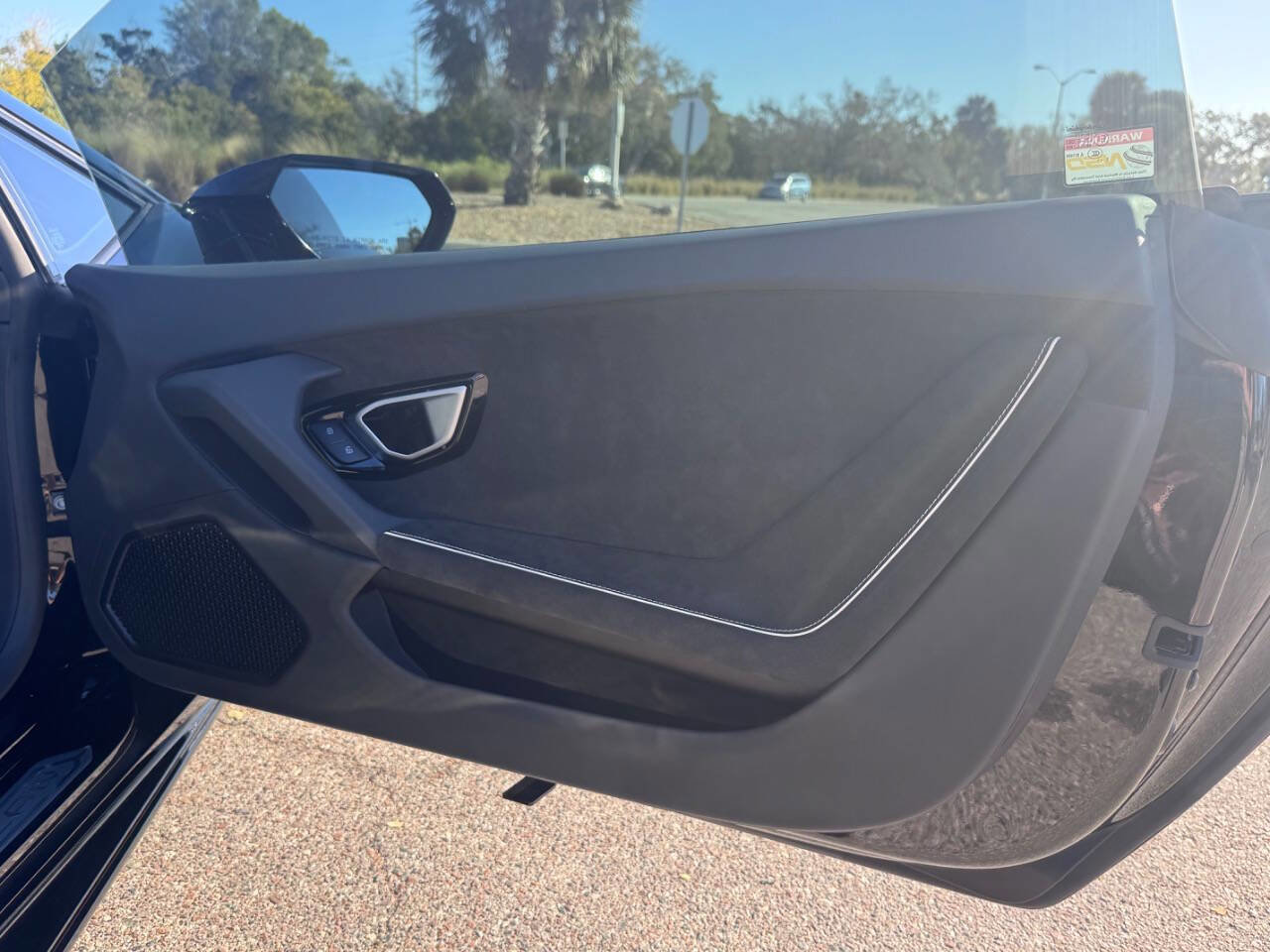 Used 2022 Lamborghini Huracan EVO image 79