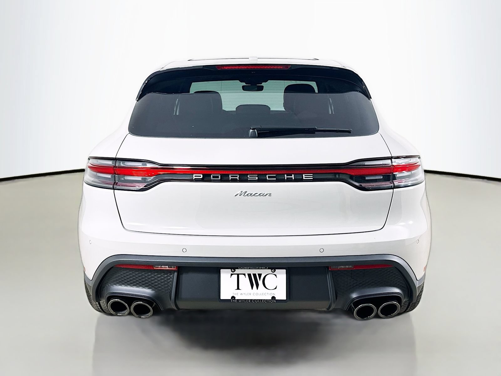 New 2026 Porsche Macan AWD/4WD image 6