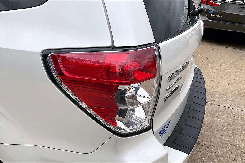 Used 2012 Subaru Forester 2.5X Premium w/ All-Weather Pkg image 20