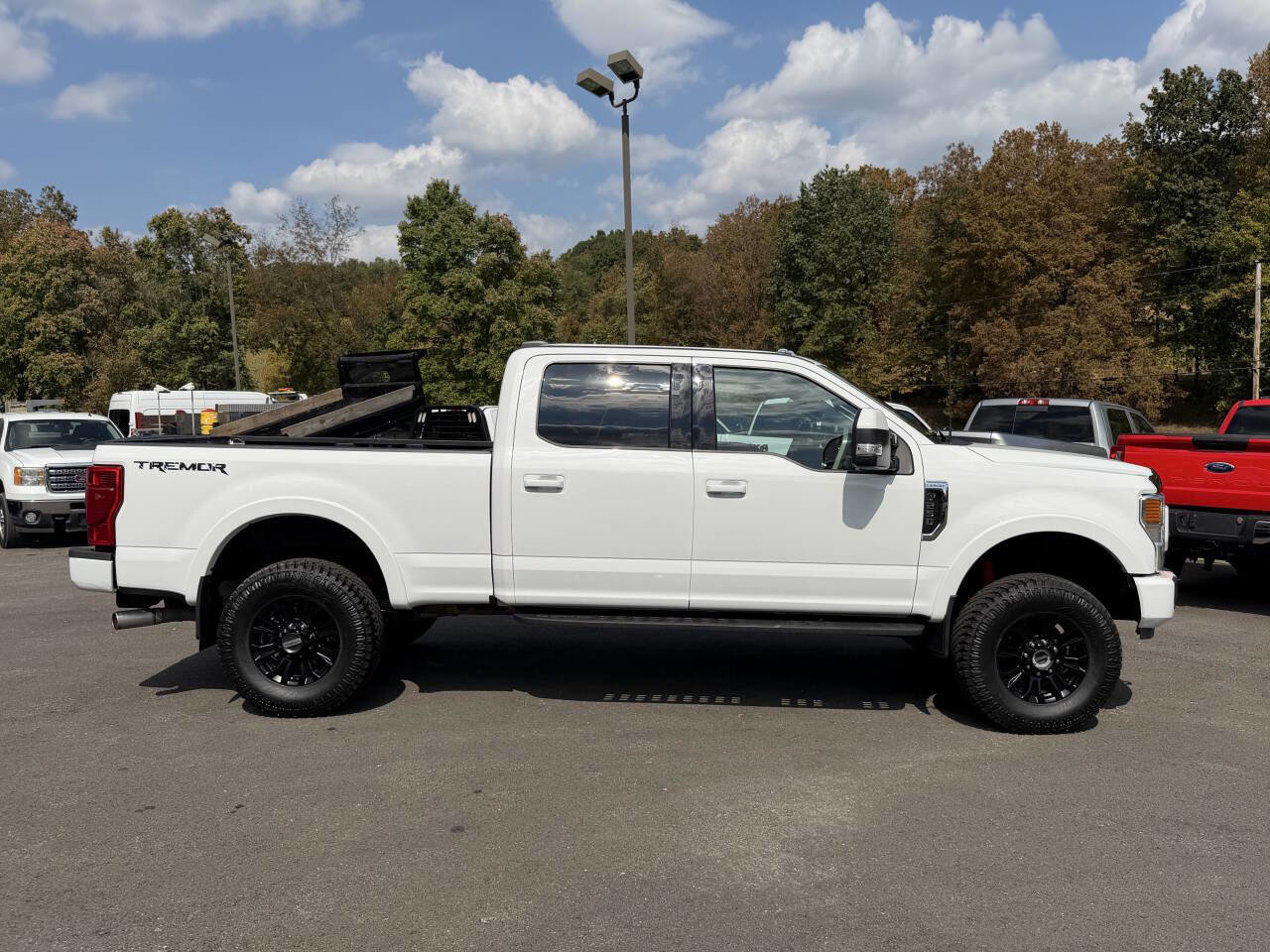 Used 2022 Ford F250 Lariat w/ Tremor Off-Road Package image 5