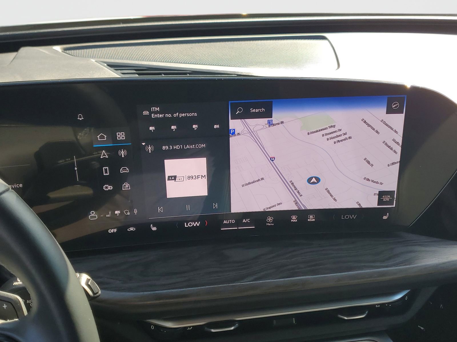 Used 2025 Audi Q5 Premium w/ Convenience Package image 29