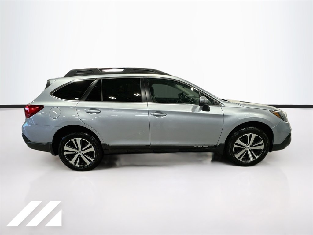 Used 2019 Subaru Outback 2.5i Limited AWD/4WD image 4