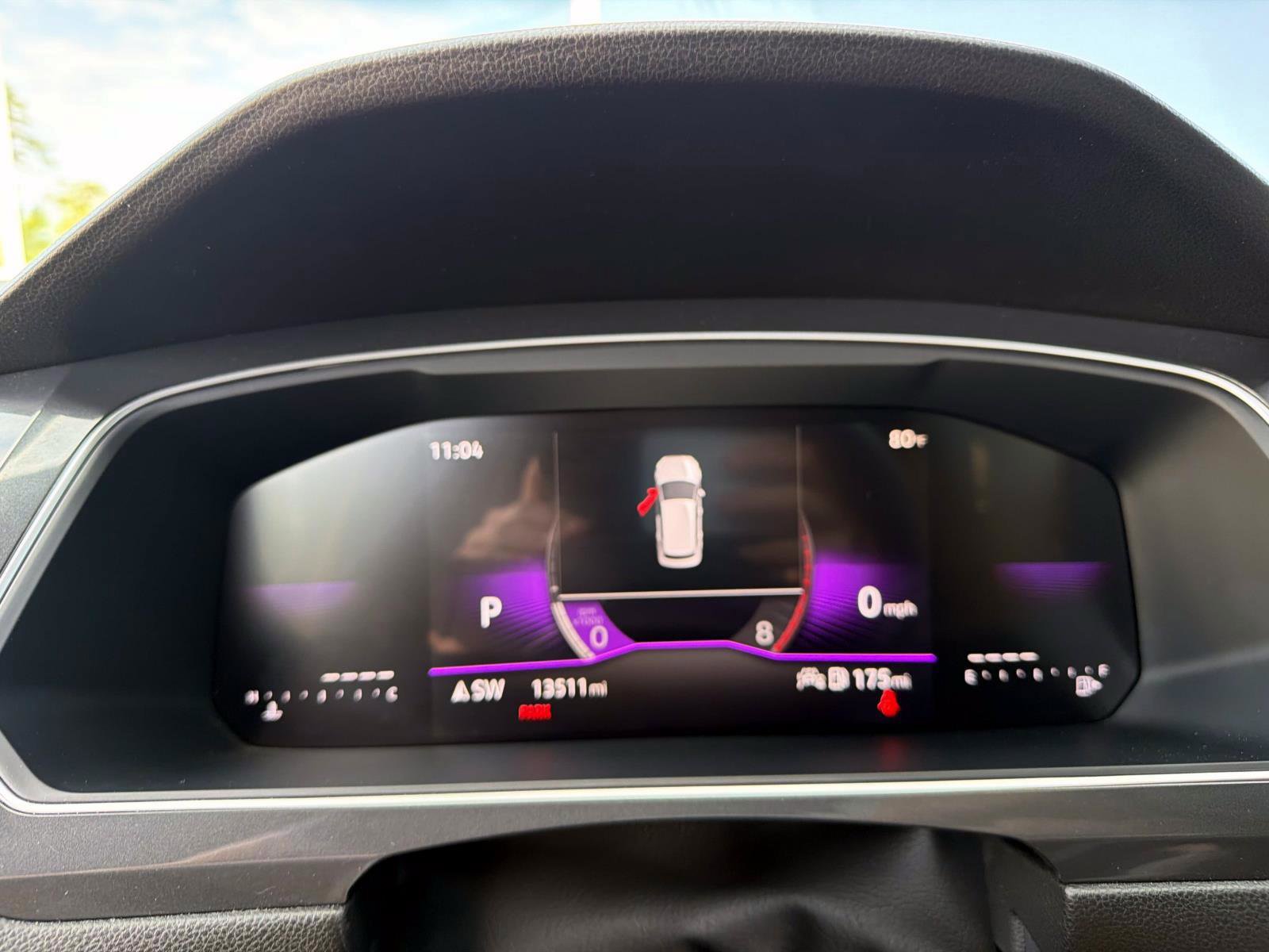 Used 2024 Volkswagen Tiguan SE R-Line image 25