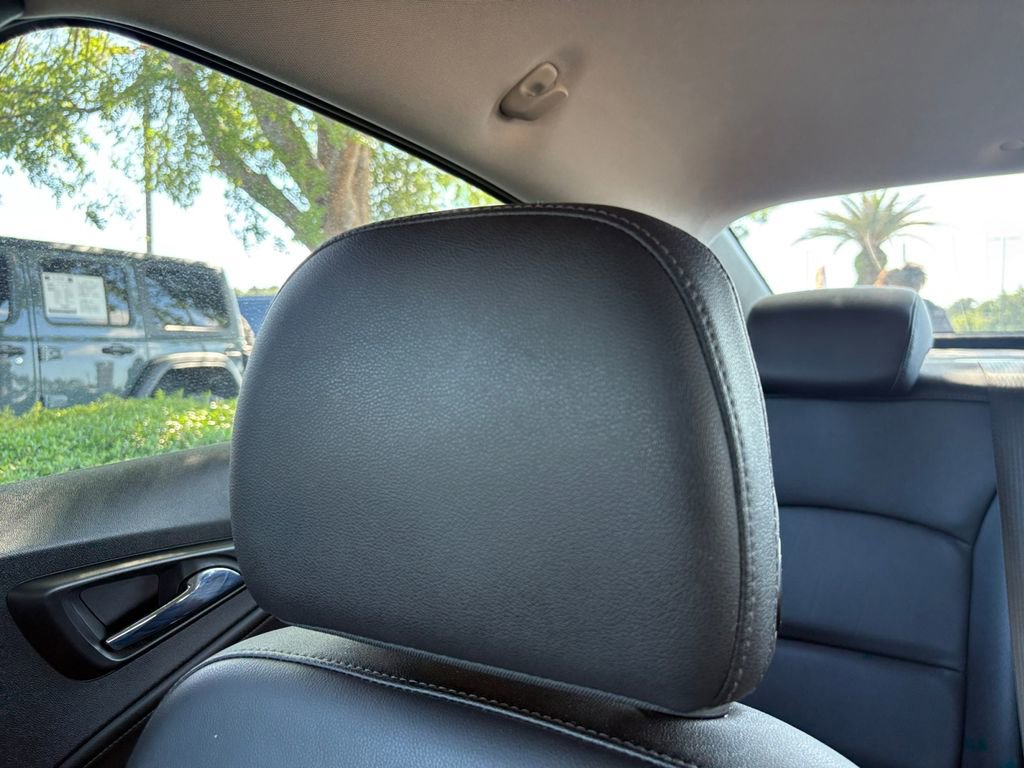 Used 2024 Chevrolet Malibu LT FWD image 12