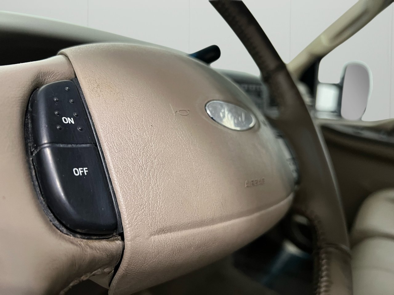 Used 2003 Ford F250 Lariat image 40