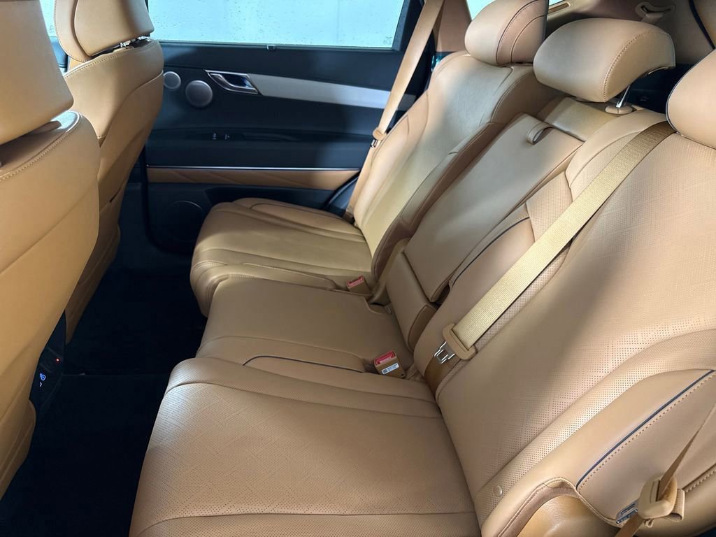 New 2026 Genesis GV80 2.5T Advanced AWD/4WD image 16