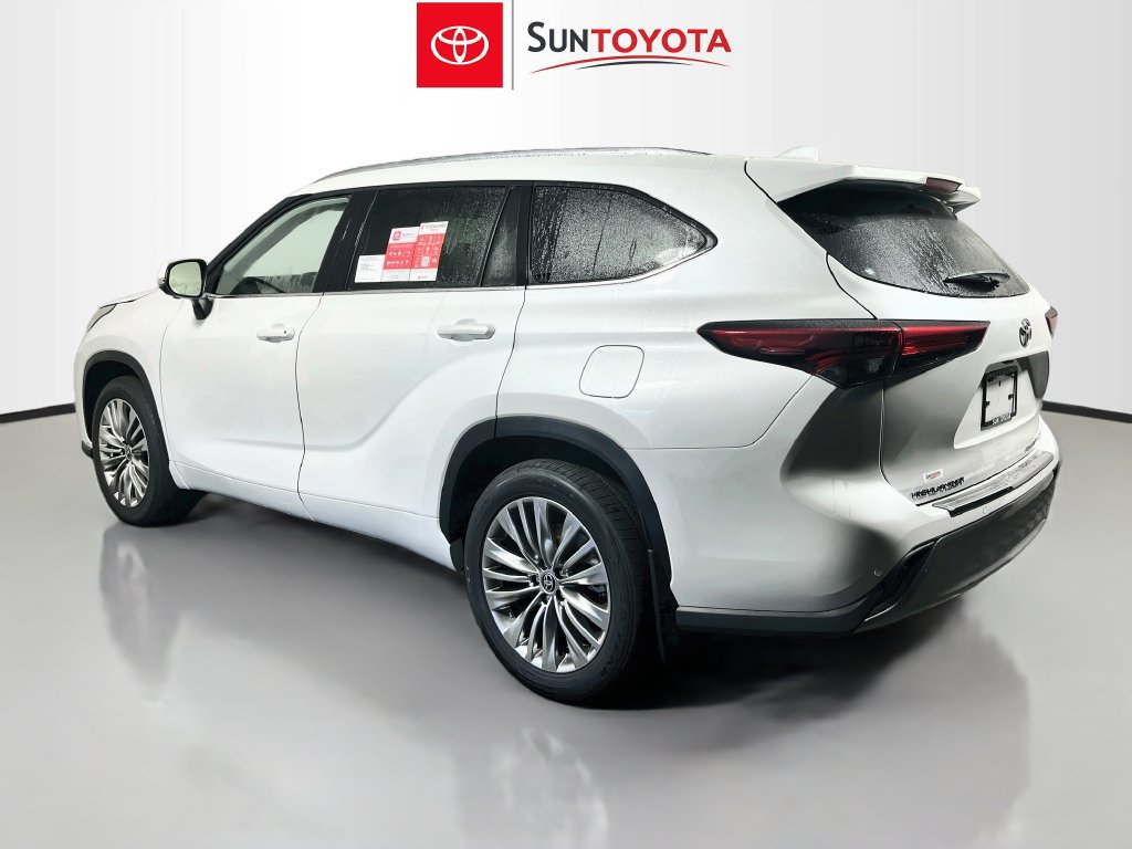 New 2026 Toyota Highlander Platinum AWD/4WD image 5