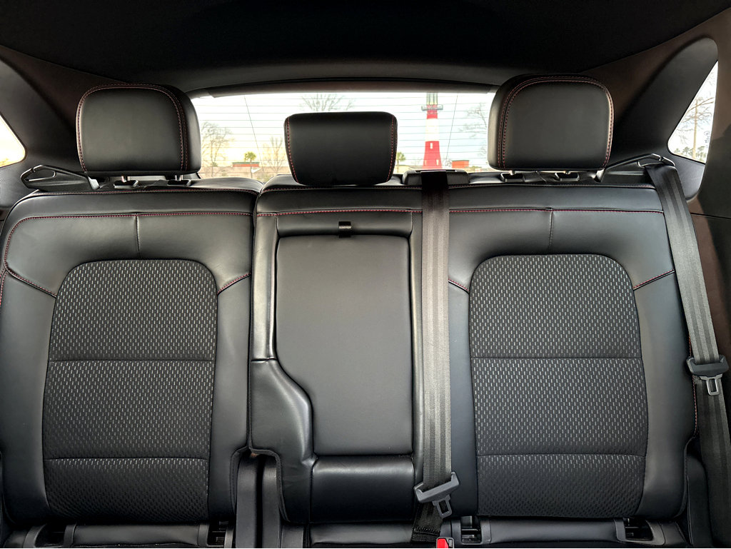 Used 2025 Ford Escape ST-Line Elite image 6