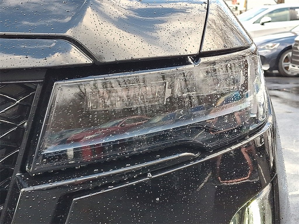 Used 2021 Cadillac Escalade ESV Sport w/ LPO, ONYX Package image 10