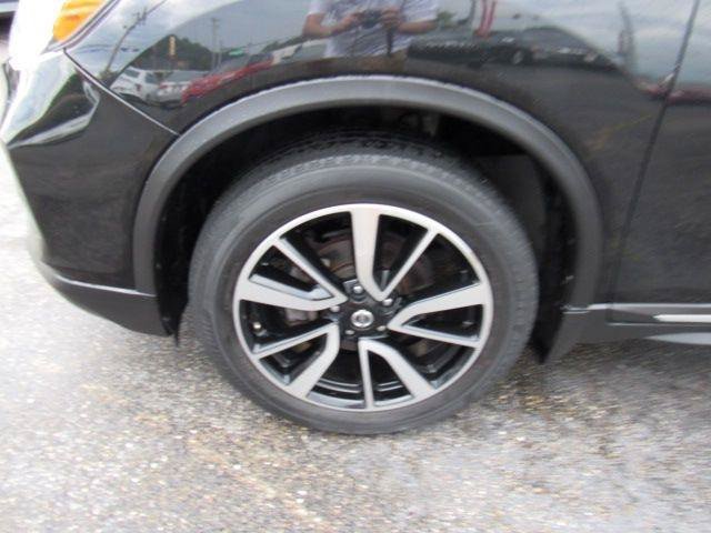 Used 2020 Nissan Rogue SL w/ Premium Package AWD/4WD image 8