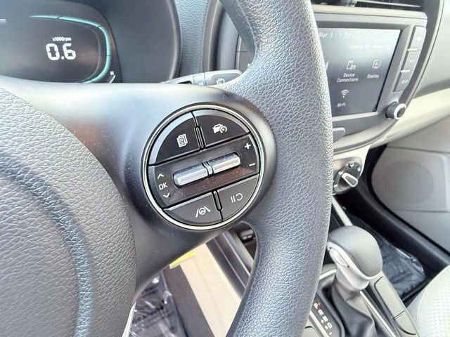 Used 2025 Kia Soul LX image 19