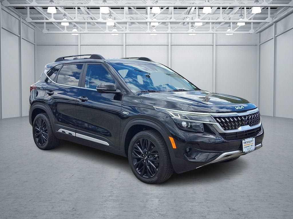 Used 2023 Kia Seltos Nightfall Edition AWD/4WD image 4