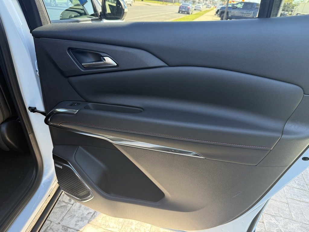 New 2026 Chevrolet Traverse RS w/ LPO, Floor Liner Package image 57