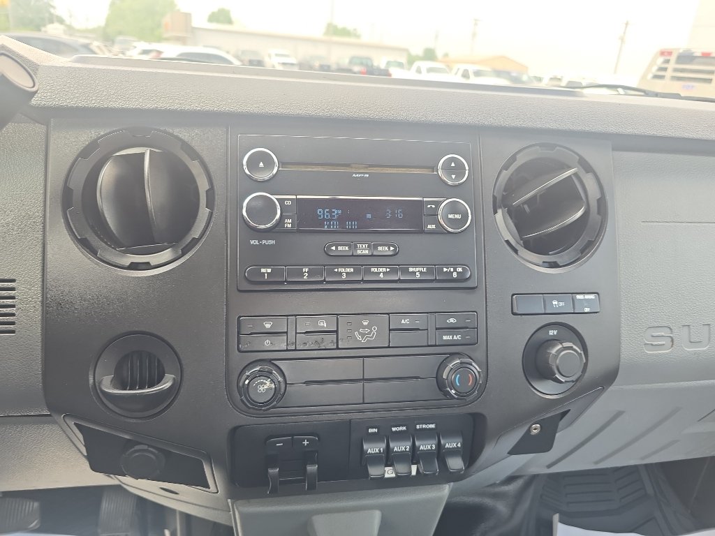 Used 2014 Ford F250 XL w/ Power Equipment Group RWD image 17