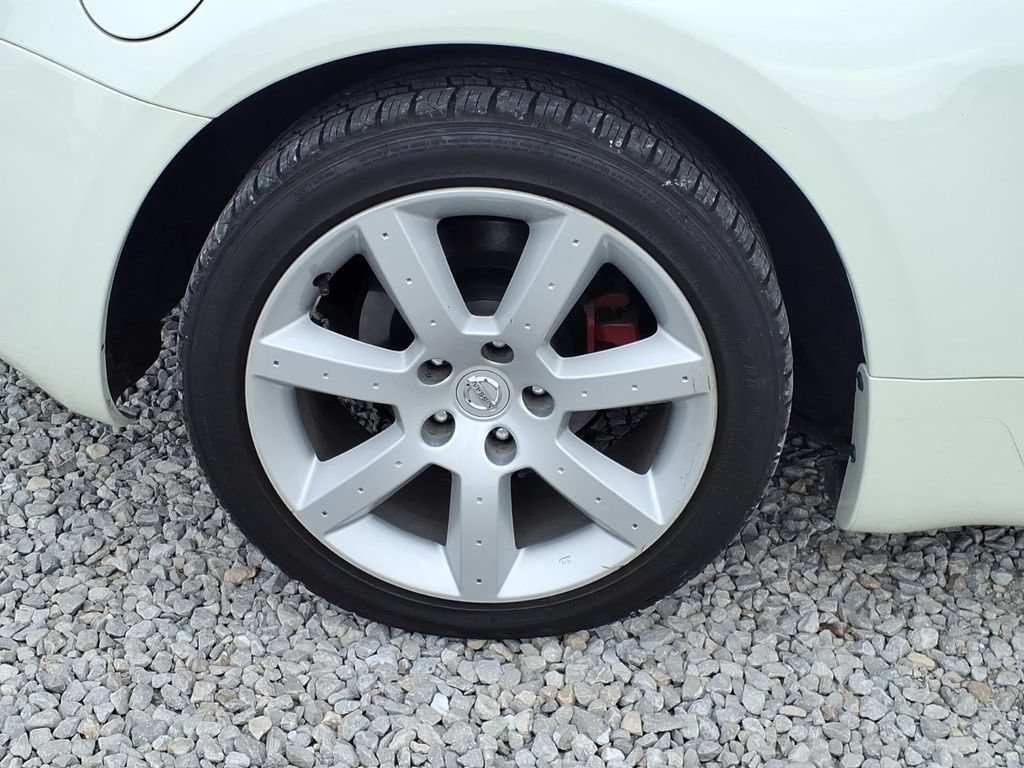 Used 2004 Nissan 350Z Touring RWD image 13