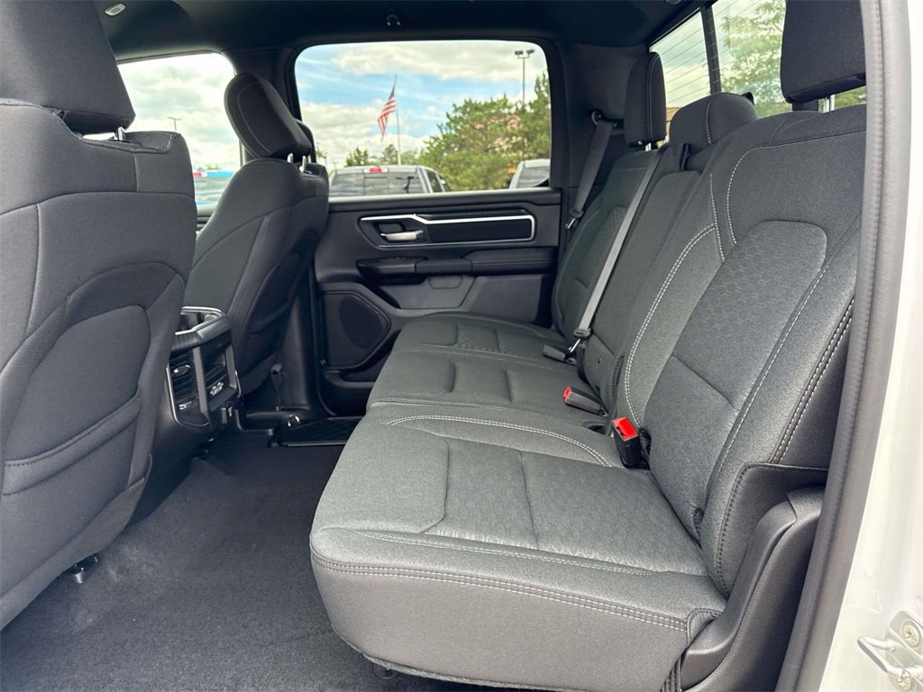 New 2026 RAM 1500 4x4 Crew Cab image 10