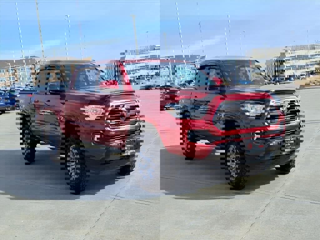 Used 2019 Toyota Tacoma SR5 image 9