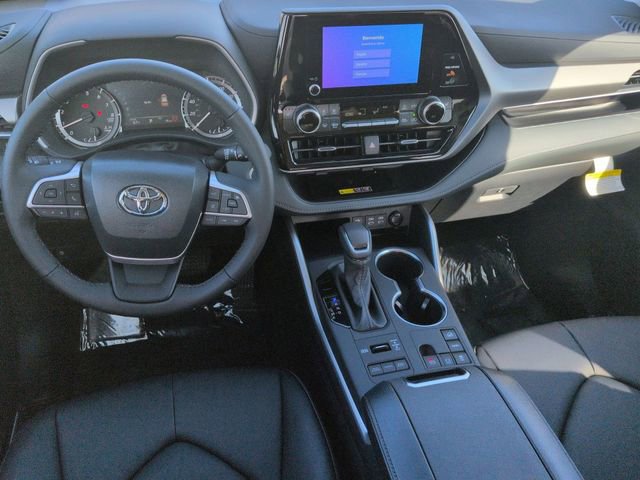 Certified 2026 Toyota Highlander XLE image 27