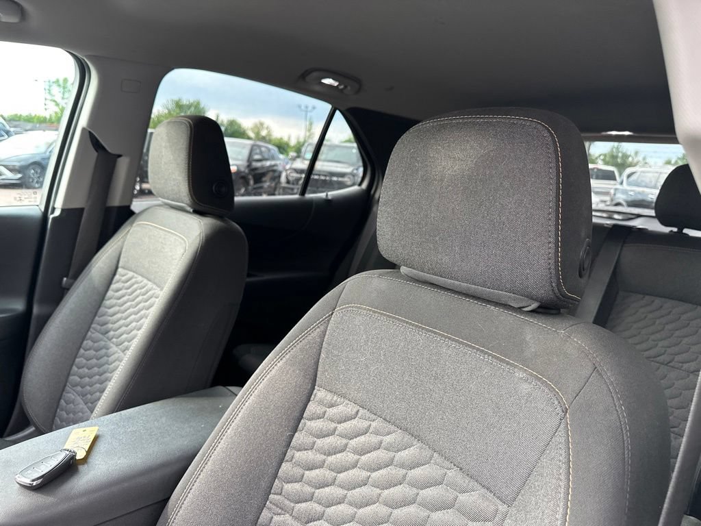 Used 2021 Chevrolet Equinox LT AWD/4WD image 13
