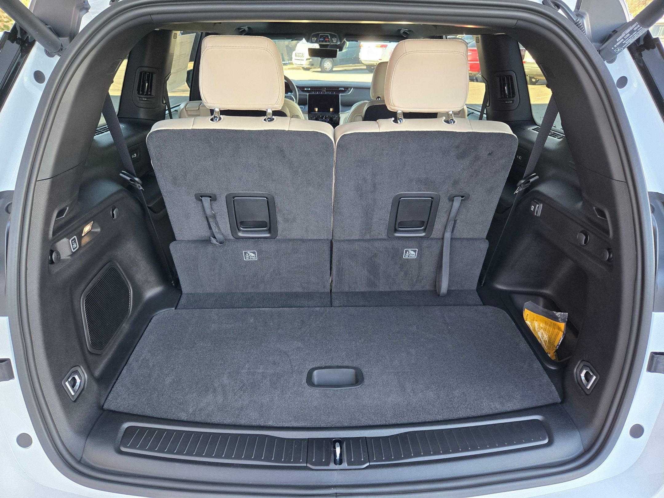 New 2025 Jeep Grand Cherokee L Limited w/ Luxury Tech Group II image 29