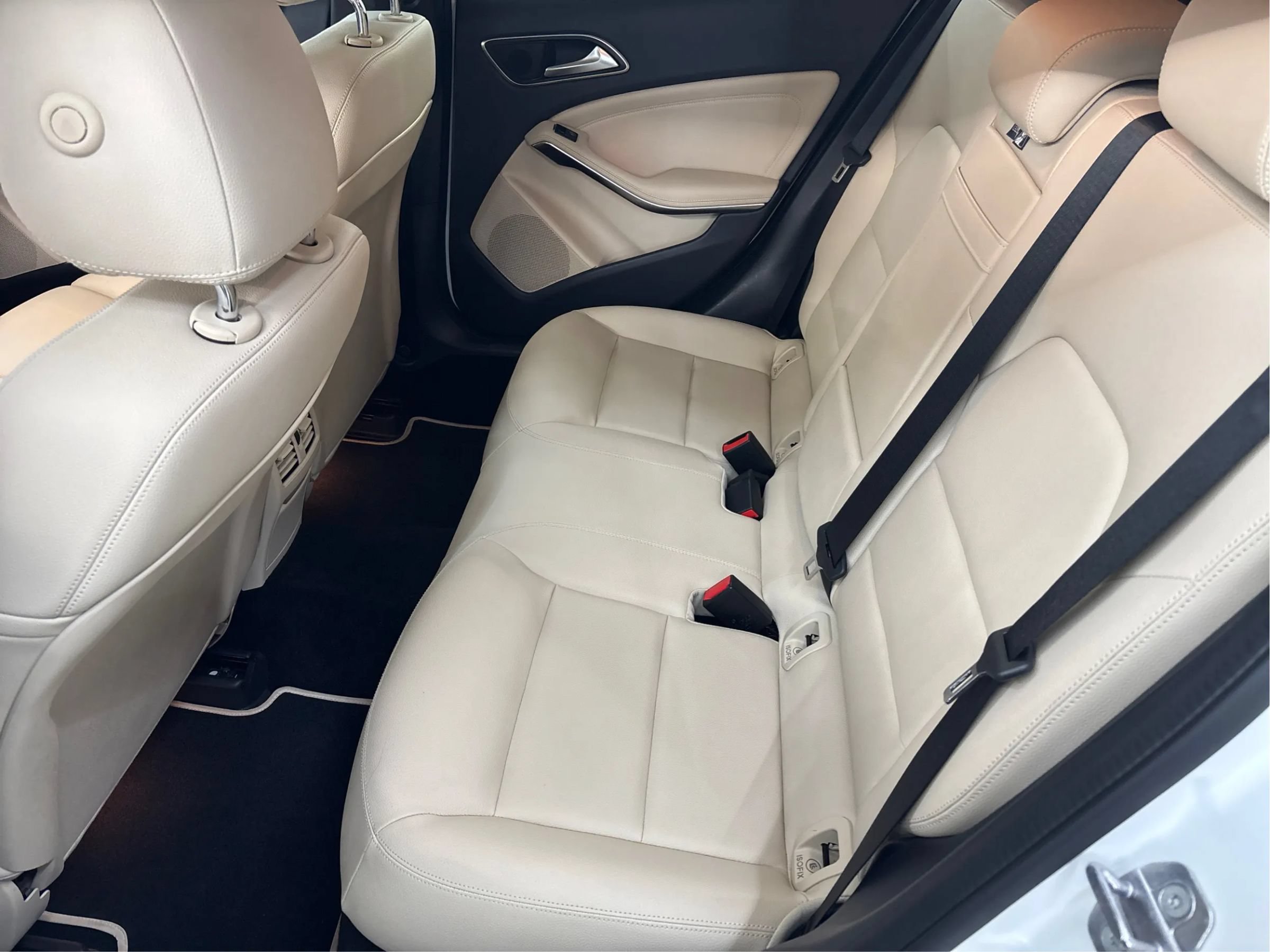 Used 2019 Mercedes-Benz GLA 250 4MATIC image 14