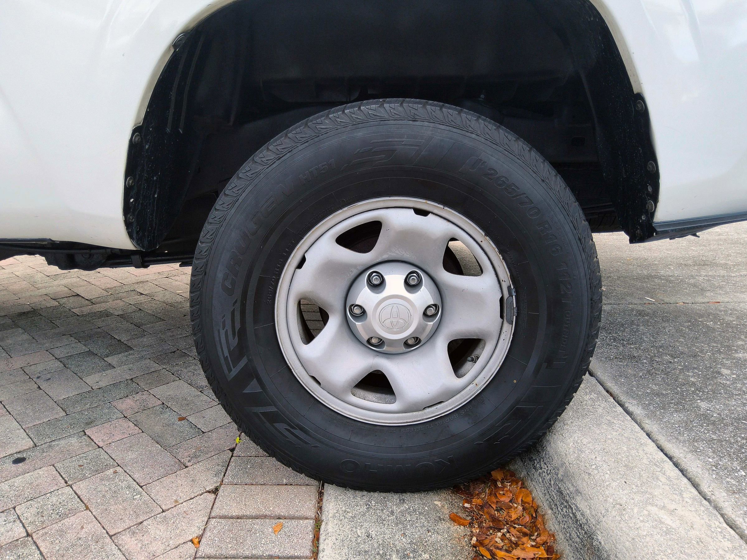 Used 2019 Toyota Tacoma SR RWD image 36