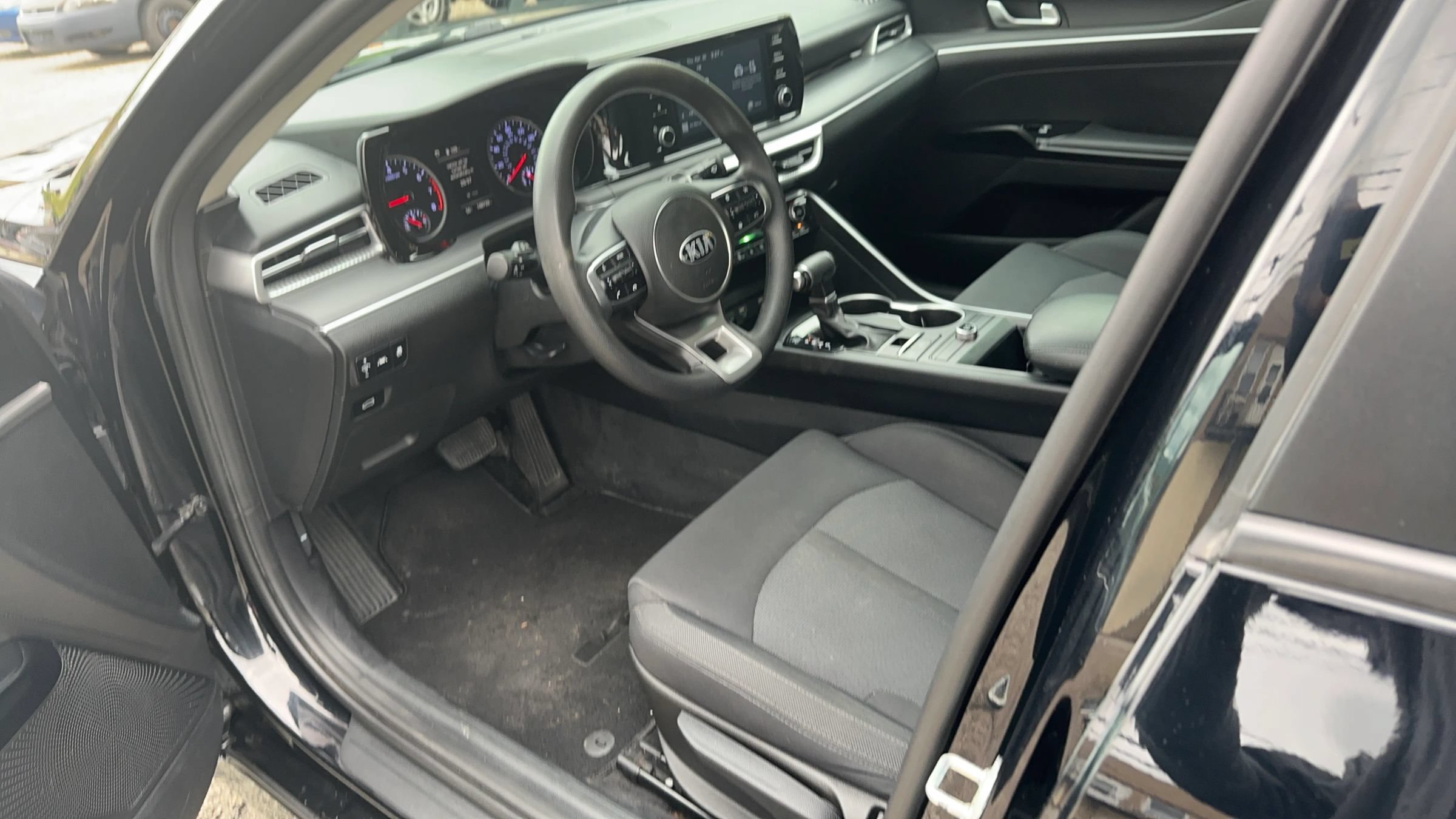 Used 2021 Kia K5 LXS FWD image 6