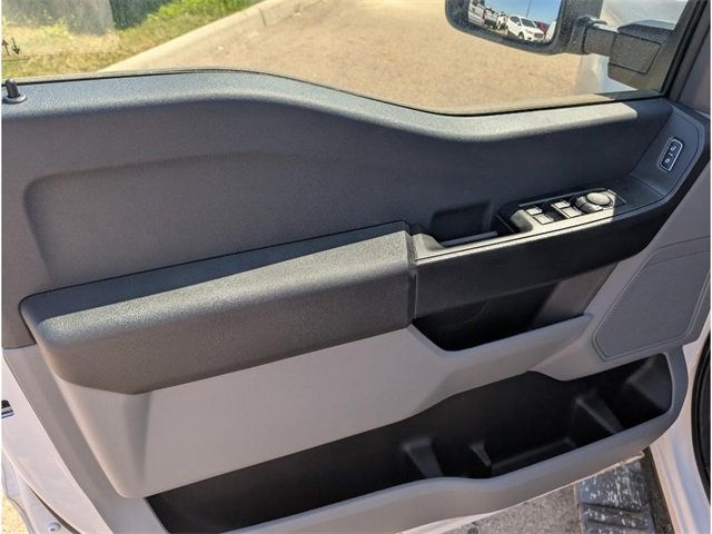 New 2025 Ford F350 XL w/ XL Chrome Package image 16