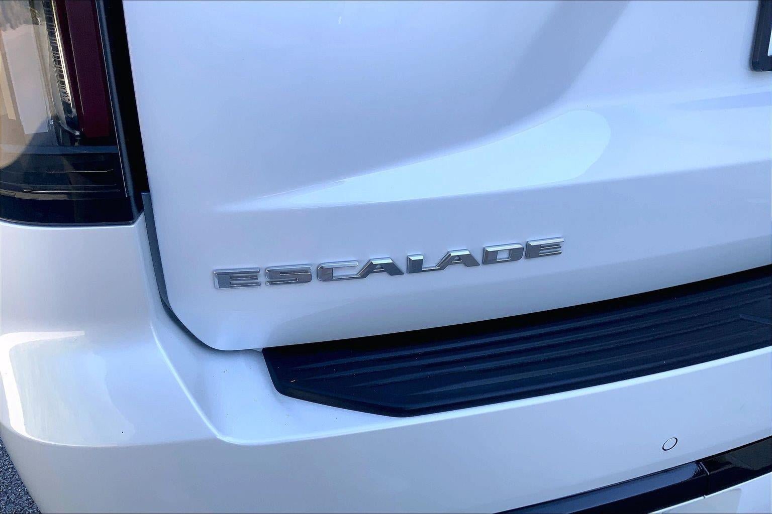 Certified 2023 Cadillac Escalade V AWD/4WD image 8