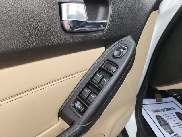 Used 2010 HUMMER H3T Luxury image 12