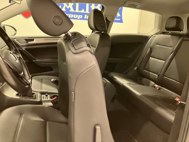 Used 2015 Volkswagen Golf S FWD image 36