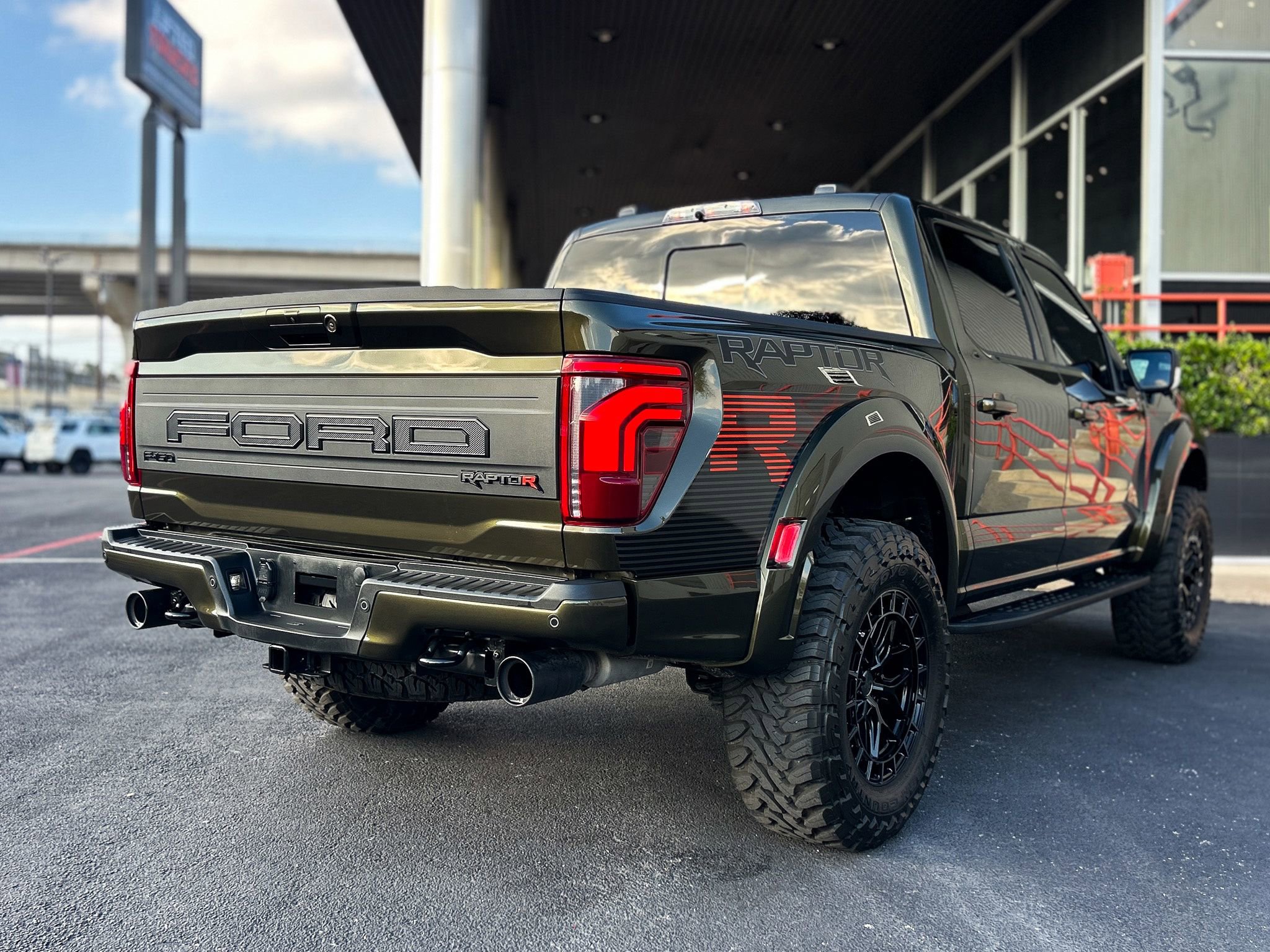 Used 2024 Ford F150 Raptor w/ Equipment Group 803A Raptor R image 9