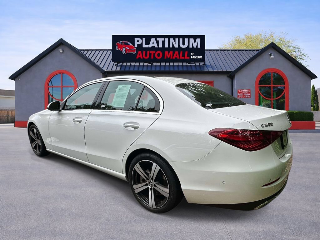 Used 2025 Mercedes-Benz C 300 Sedan image 4