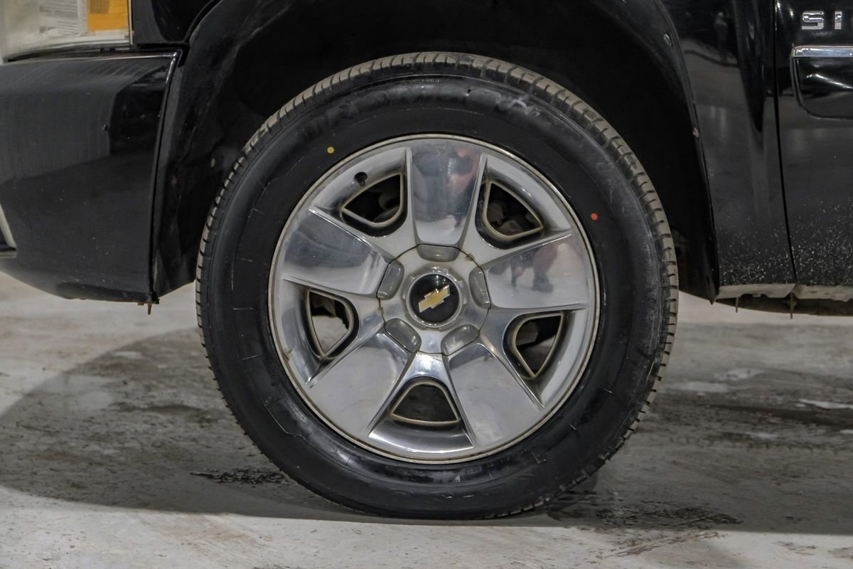 Used 2010 Chevrolet Silverado 1500 LT w/ Regional Value Package image 55