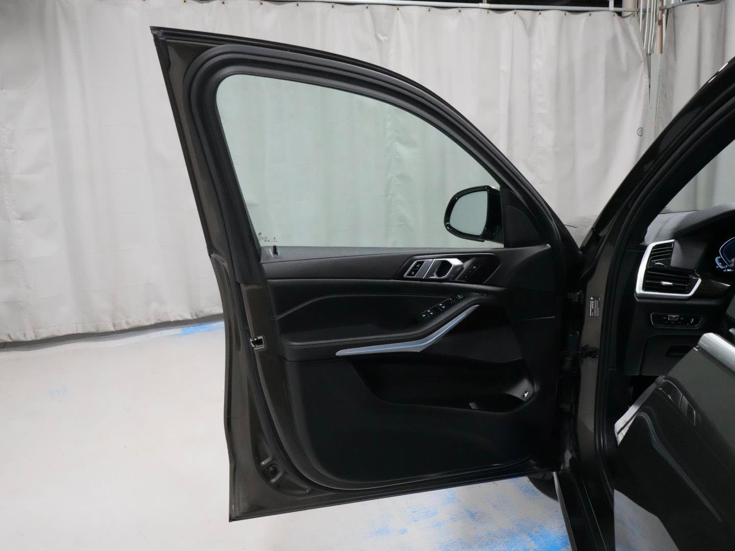 Certified 2023 BMW X5 xDrive45e image 27