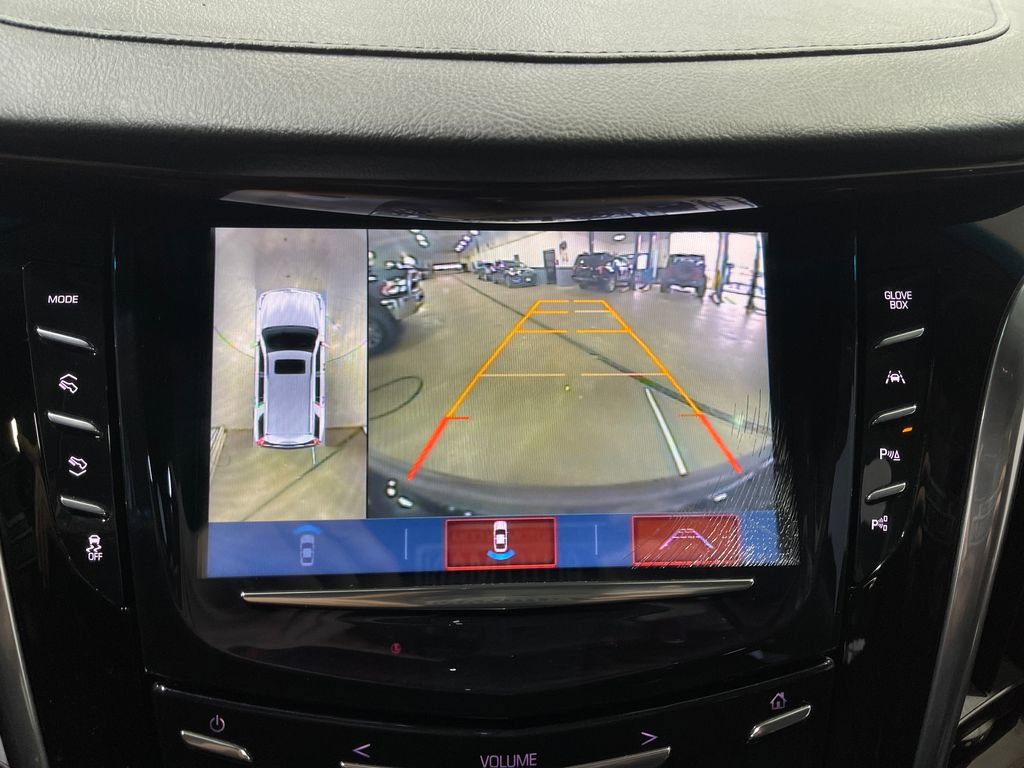 Used 2018 Cadillac Escalade Luxury image 11