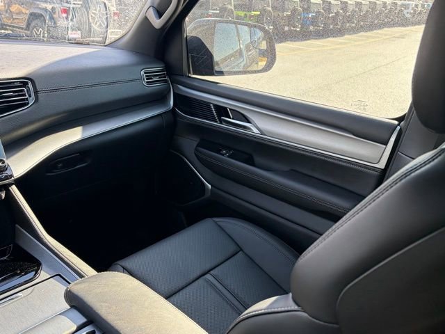 New 2026 Jeep Grand Wagoneer Limited image 37