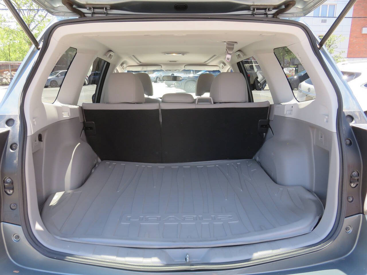 Used 2012 Subaru Forester 2.5X Limited AWD/4WD image 26