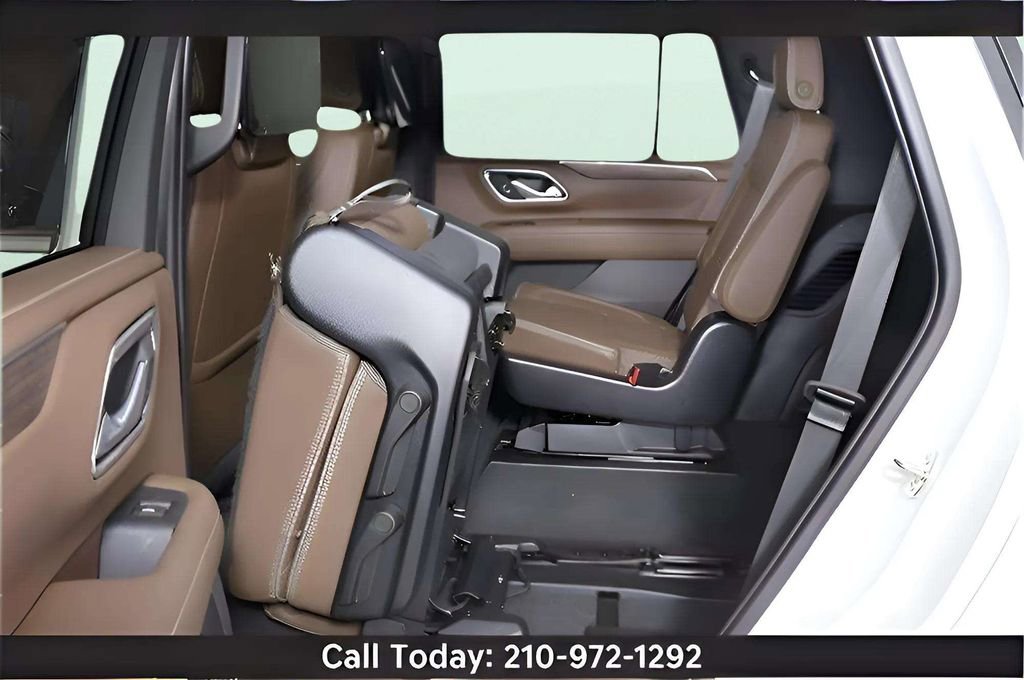 Used 2024 Chevrolet Tahoe High Country w/ Advanced Technology Package image 19